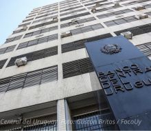 BCU “actuará en consecuencia” para mitigar “riesgos inflacionarios” por suba del petróleo