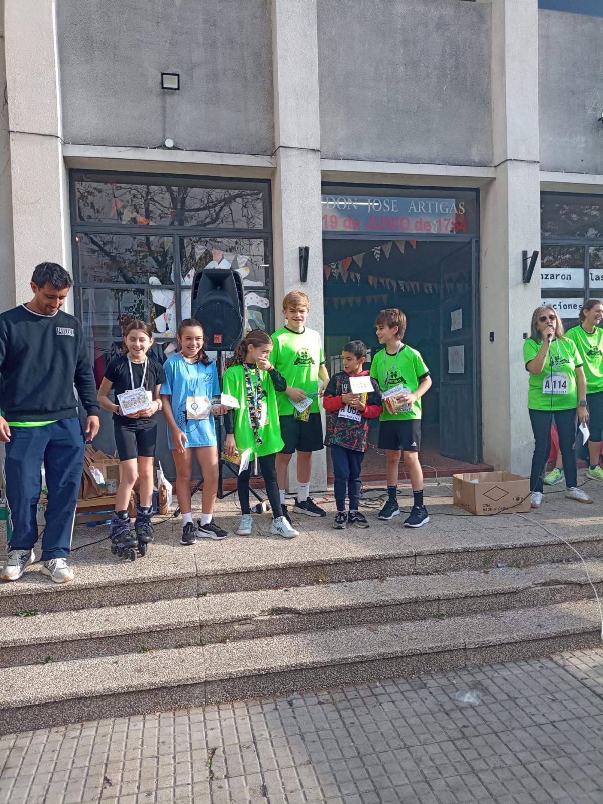 Con_buena_participación_se_realizó_la_CorreCaminata_de_la_Escuela_N_1_Artigas_4.jpeg