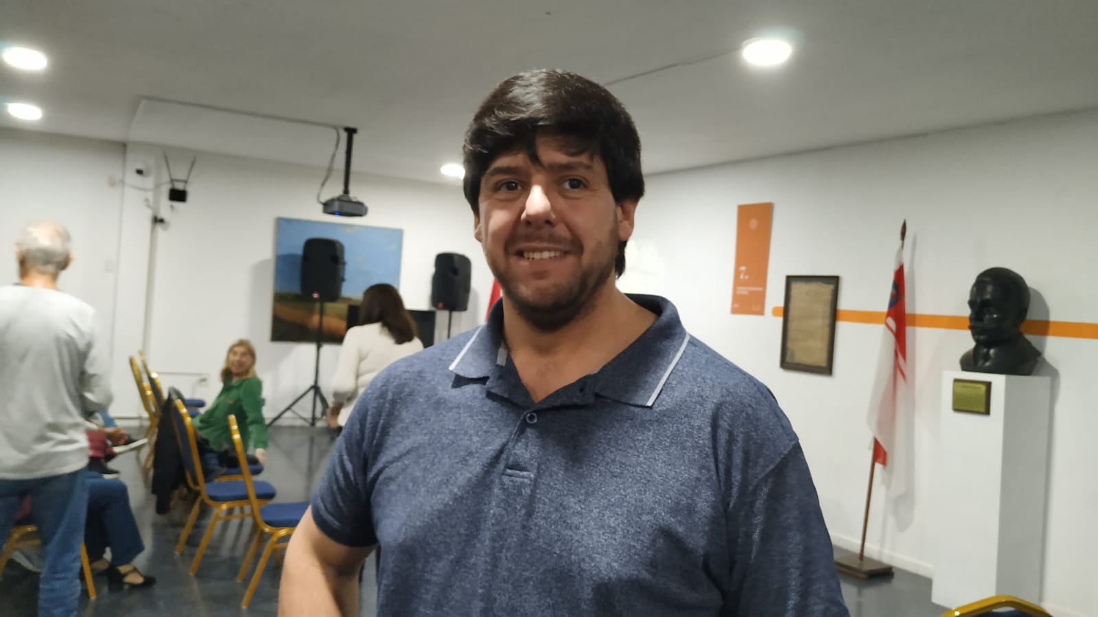 Conferencia_sobre_exploración_marina_en_el_Museo_Histórico_1.jpeg