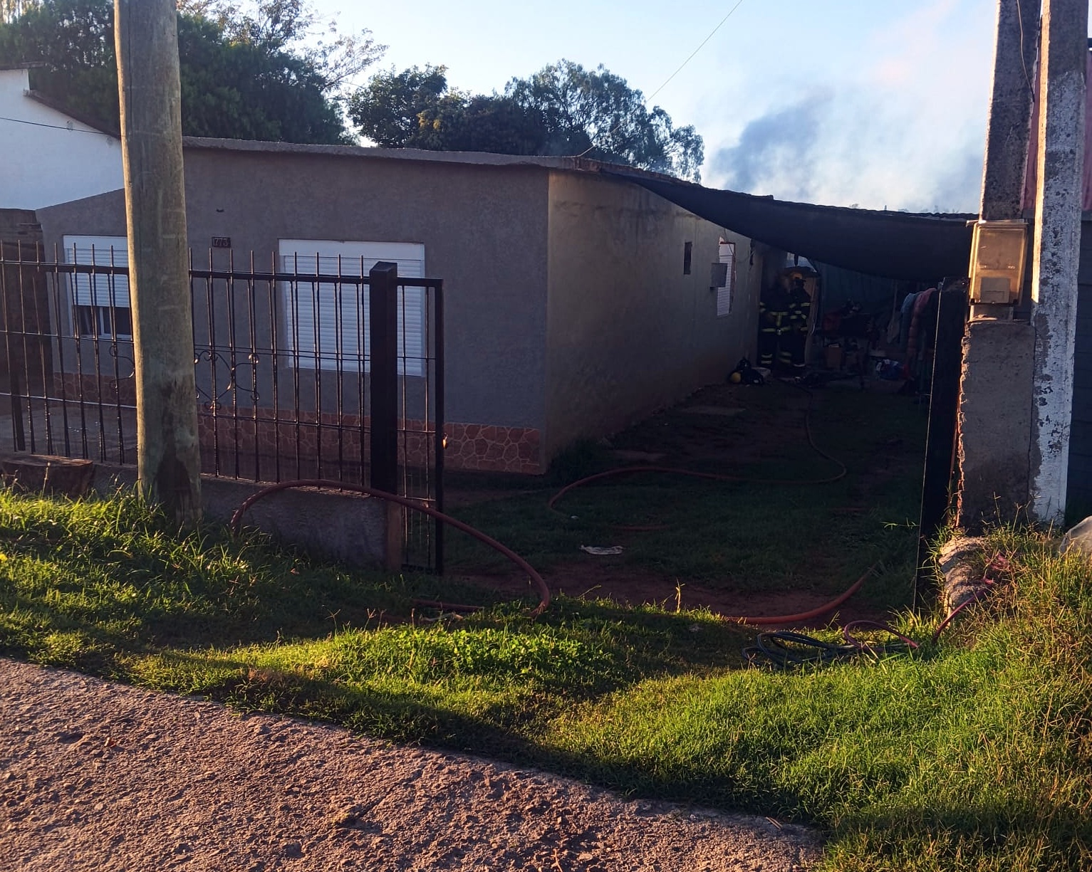 Incendio_en_vivienda_del_barrio_Bustastero.jpeg
