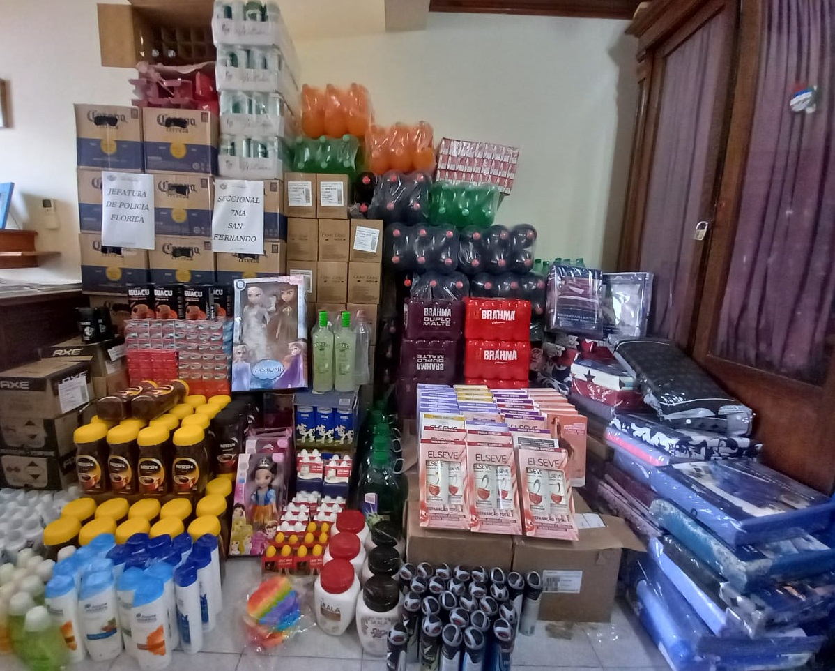 Se incautó mercadería de contrabando en zona de La Macana