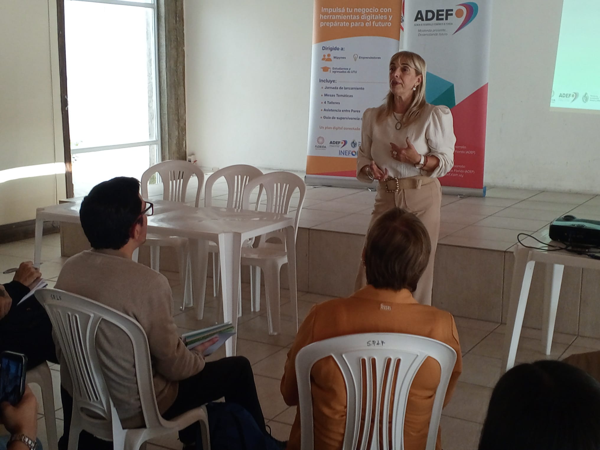 Lanzaron_Conecta_Florida_un_programa_para_impulsar_la_digitalización_de_emprendedores_y_estudiantes.jpeg