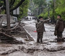 Aluvión deja al menos seis heridos y calles inundadas de barro en Santiago de Chile