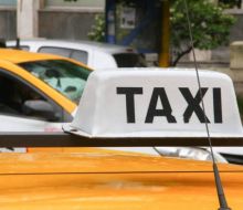 Sindicato del Taxi anunció que realizará paro este jueves en rechazo al retiro de la mampara