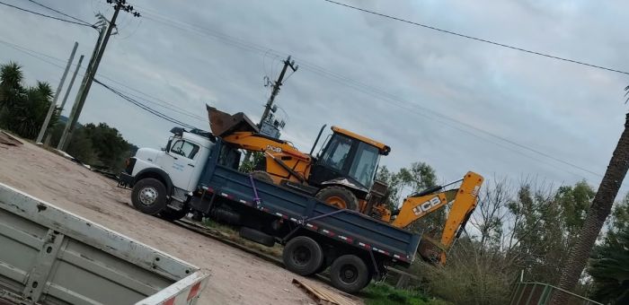 Recuperaron un camión y una retroexcavadora robados en la zona de La Macana