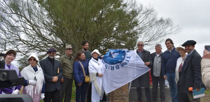Florida homenajeó la presencia valdense con la relocalización del monolito que recuerda su llegada en 1857