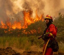 Dos grandes incendios se unieron en Madrid y ya obligaron a evacuar o confinar a 19.000 personas