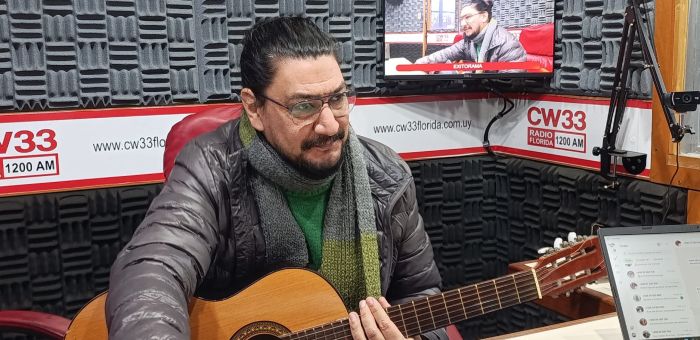 Francisco Maldonado presento su gira musical “Pedacitos de realidad en canción”