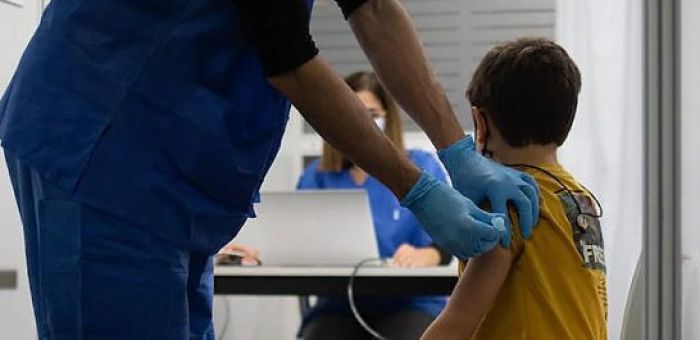 Jornada de vacunación contra el meningococo en Florida para niños y adolescentes de 6 a 15 años