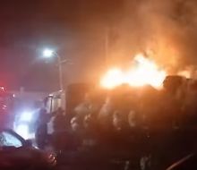 Incendio de cargamento de lana en camión estacionado en Cardozo y Beltrán.