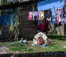 Baja la pobreza multidimensional y alcanza el 18,7% de la población