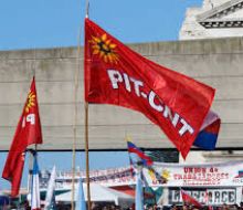 PIT-CNT rechaza visita de Orsi a portaaviones de Estados Unidos: es "contraria a los valores por la paz y contra la guerra"