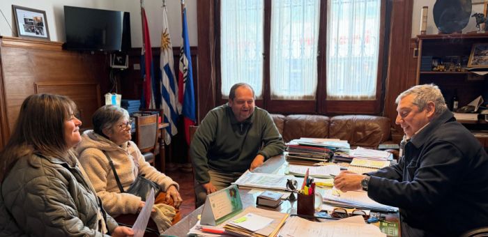 Vecinas de Cardal presentaron propuesta para el cerramiento de la piscina local