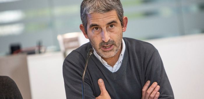 Caggiani desmiente que esté prohibido preguntar sobre la titulación docente