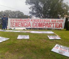 Abuelos reclaman en Florida volver a ver a sus nietos