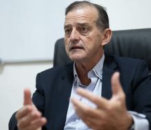 Manini Ríos: es “fundamental” que haya un marco legal en uso de vehículos del Ejército