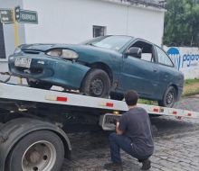 Intendencia local continúa con el retiro de vehículos abandonados de la vía pública