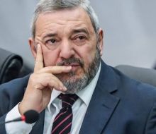 Desaprobación de Bergara llegó a 52% y supera por primera vez la mitad del electorado
