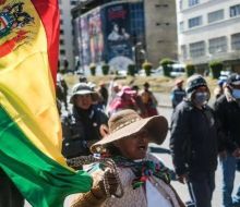Restricciones a la protesta y militares en las calles: Bolivia extendió el estado de excepción