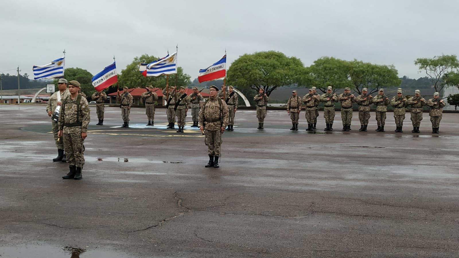 127_personas_juraron_fidelidad_a_la_Bandera_en_el_Batallón_N_2.jpeg
