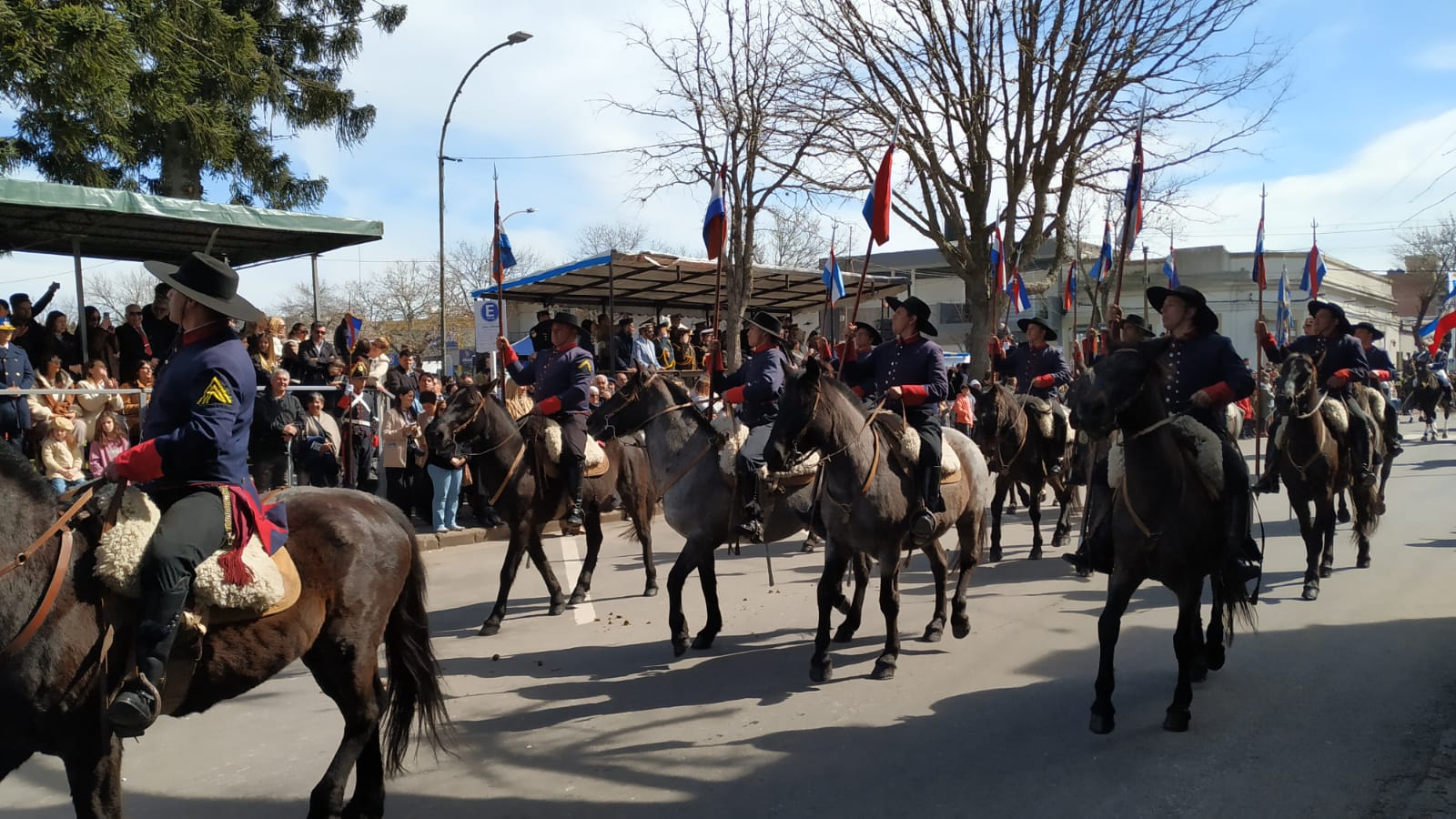201_aniversario_de_la_Declaratoria_de_la_Independencia_imágenes_del_desfile_cívico-militar-tradicionalista_21.jpeg