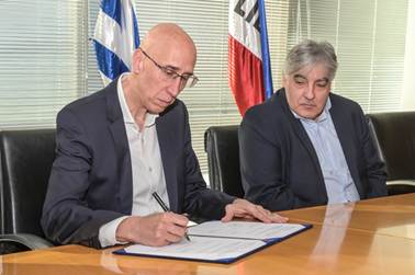 Antel_firmó_convenio_con_Tata_San_Roque_y_Frontoy_4.jpg