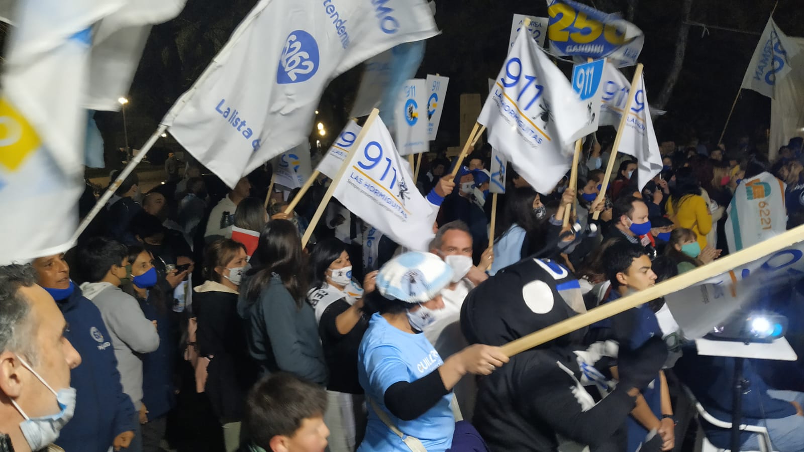 Acto final de Guillermo López.jpg