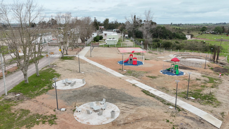Avanzan_las_obras_de_remodelación_y_puesta_en_valor_del_entorno_del_Parque_Hipódromo_Irineo_Leguisamo.jpg