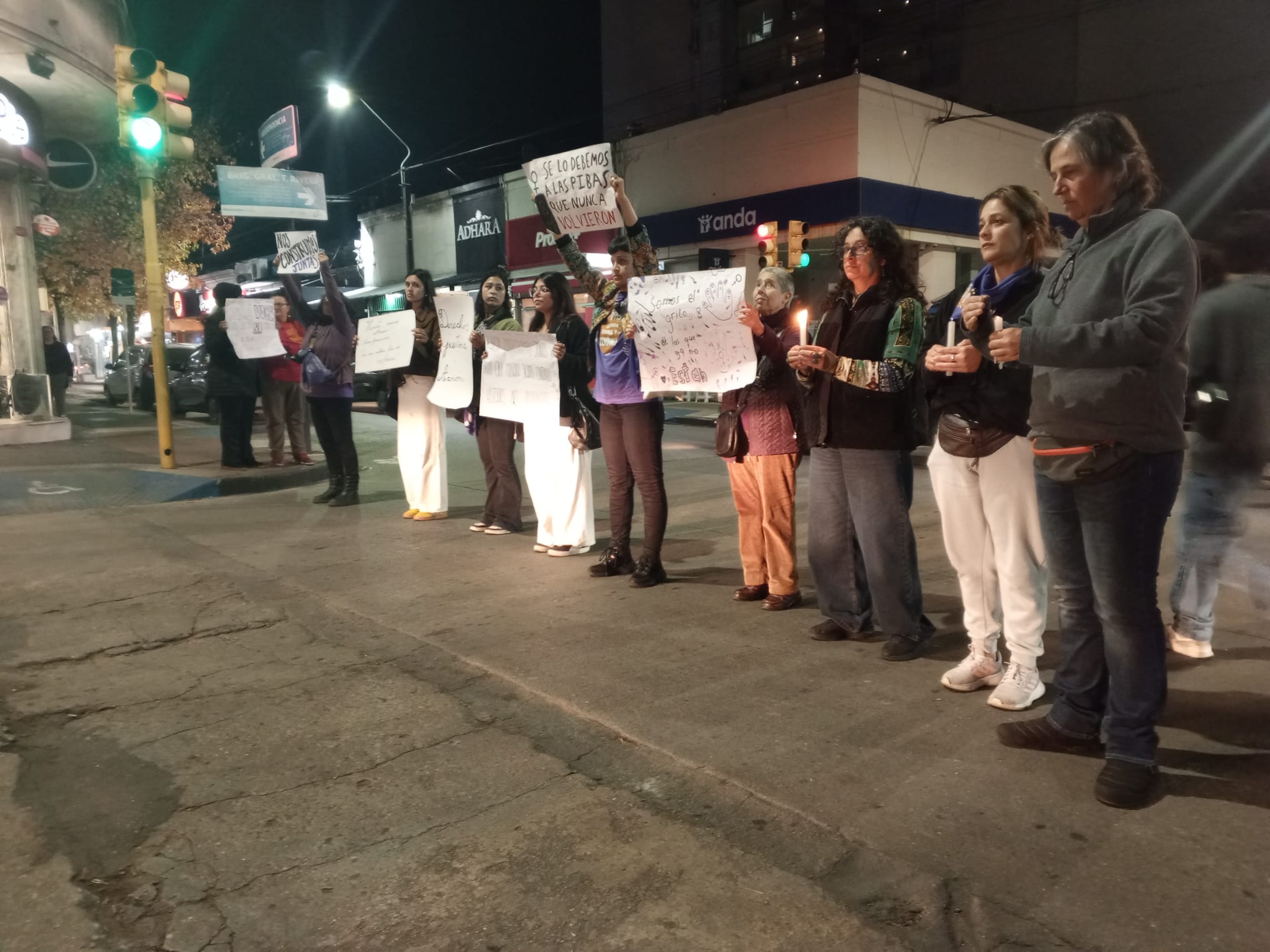 Colectivo_8M_se_movilizó_en_Florida_tras_nuevo_femicidio_en_nuestro_pais.jpeg