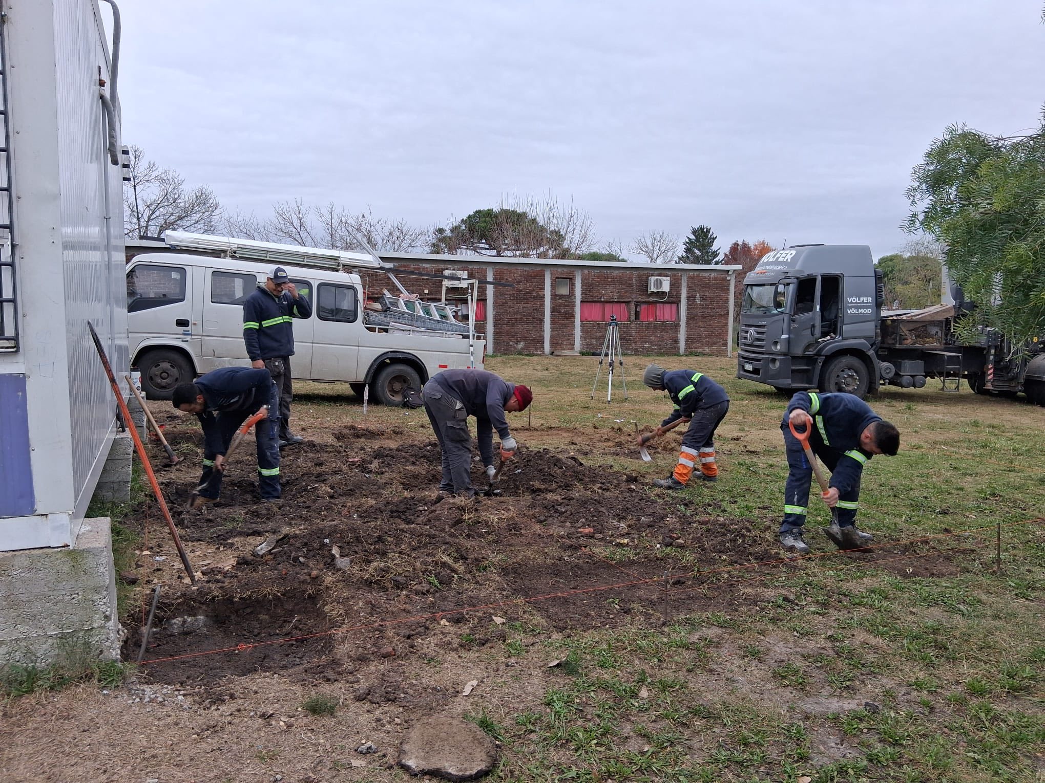 Comenzó_instalación_de_nueva_aula_prefabricada_en_Escuela_N_5_de_25_de_Mayo.jpg