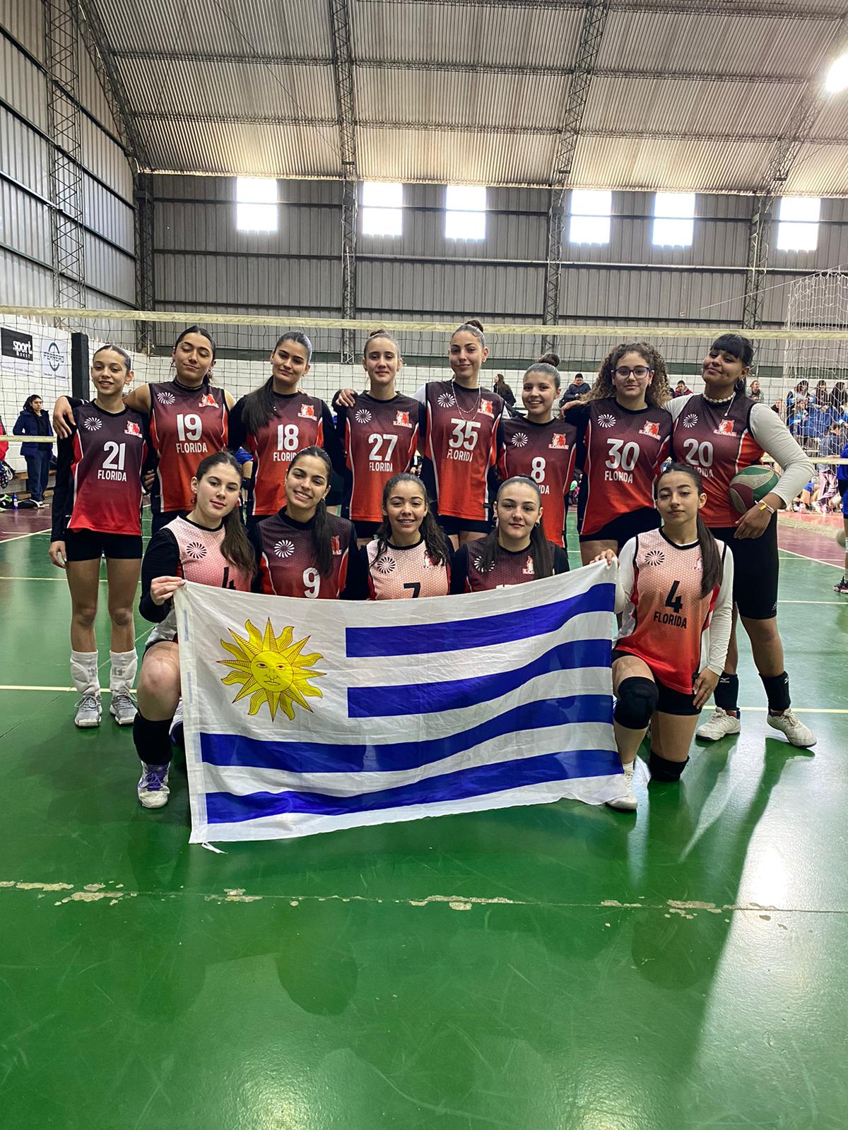 Escuela Municipal de Voleibol participó de torneo en Argentina