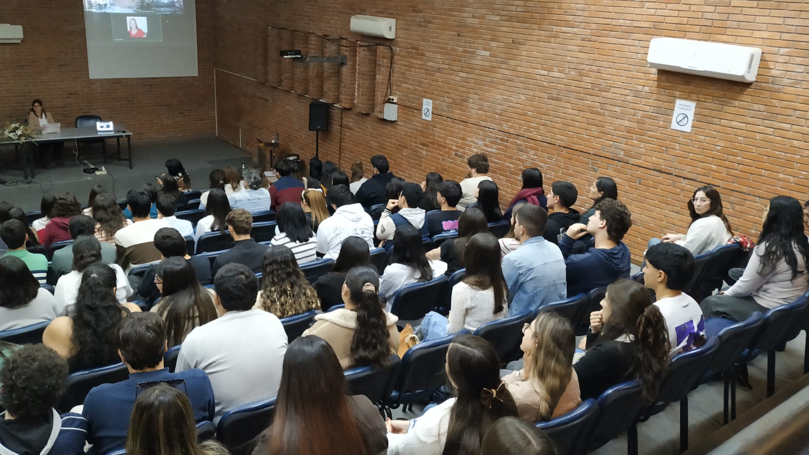 El_CeRP_del_Centro_celebra_su_primer_Congreso_Nacional_de_Investigación_Formativa_2.jpeg