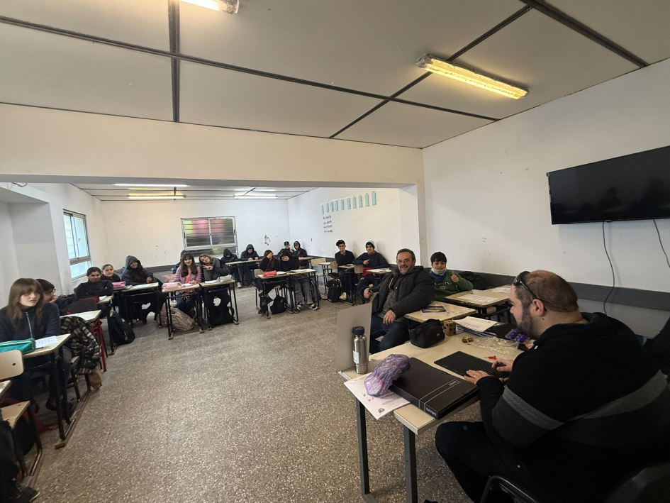 El_programa_Cambiemos_Miradas_llegó_al_liceo_de_25_de_Agosto.jpeg