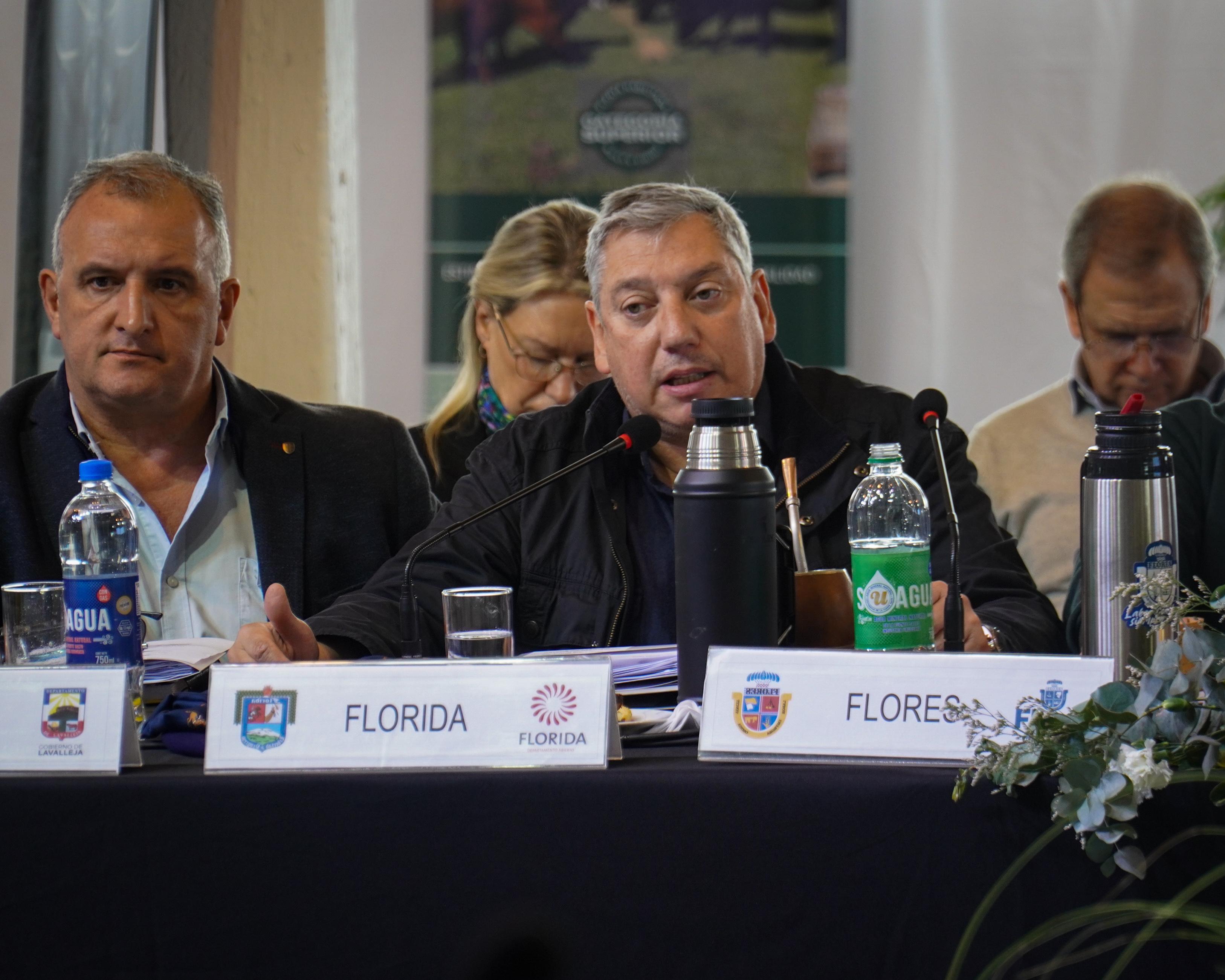 Enciso_participó_de_la_13ª_Sesión_Plenaria_del_Congreso_de_Intendentes_en_Salto_2.jpeg
