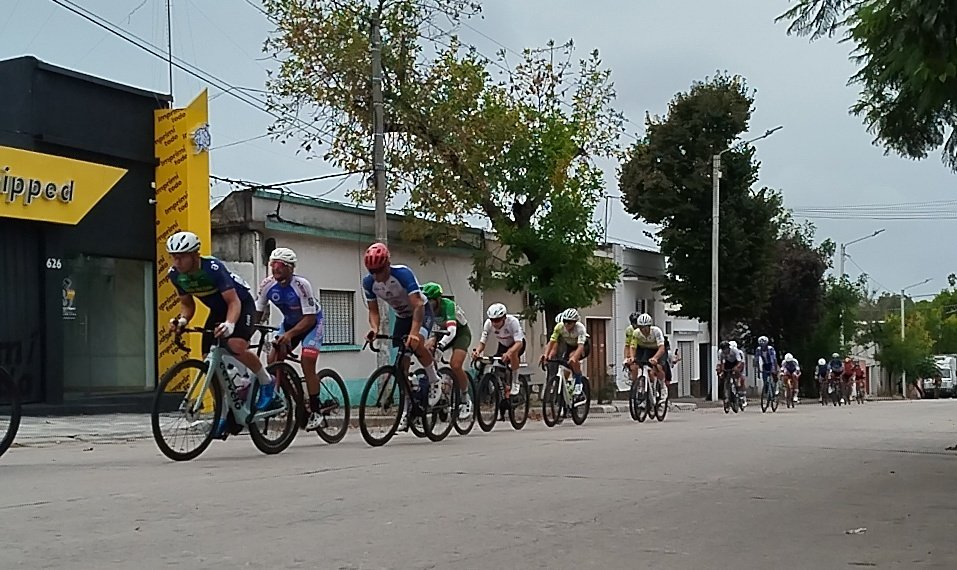 Ignacio_Maldonado_ganó_la_penúltima_etapa_de_la_Vuelta_Ciclista_del_Uruguay1.jpeg