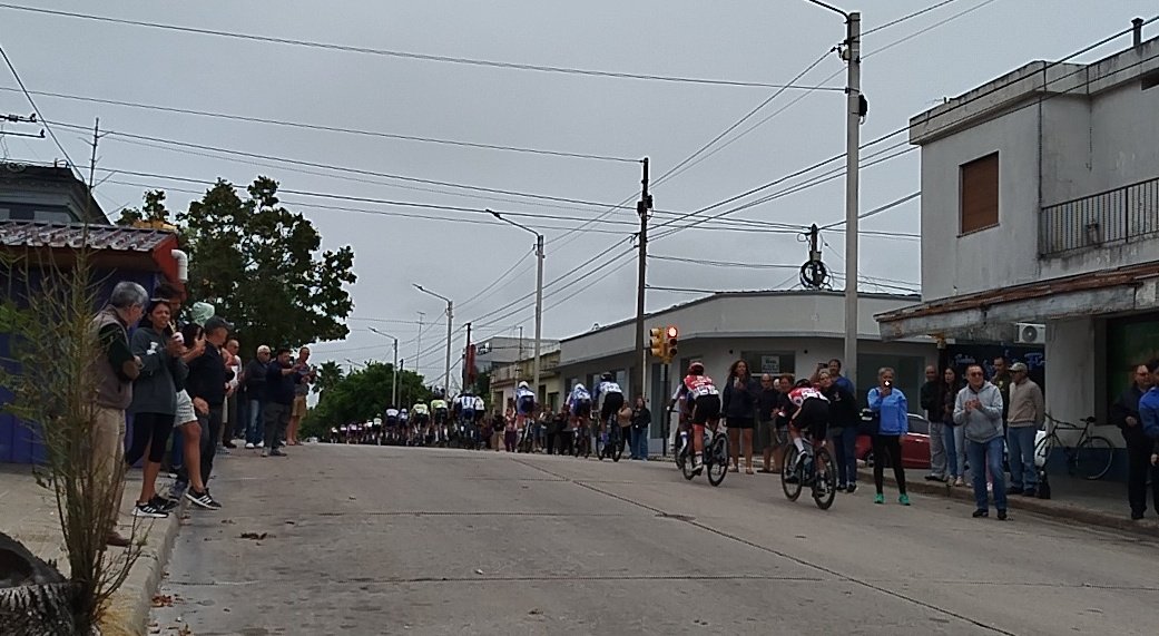 Ignacio_Maldonado_ganó_la_penúltima_etapa_de_la_Vuelta_Ciclista_del_Uruguay2.jpeg