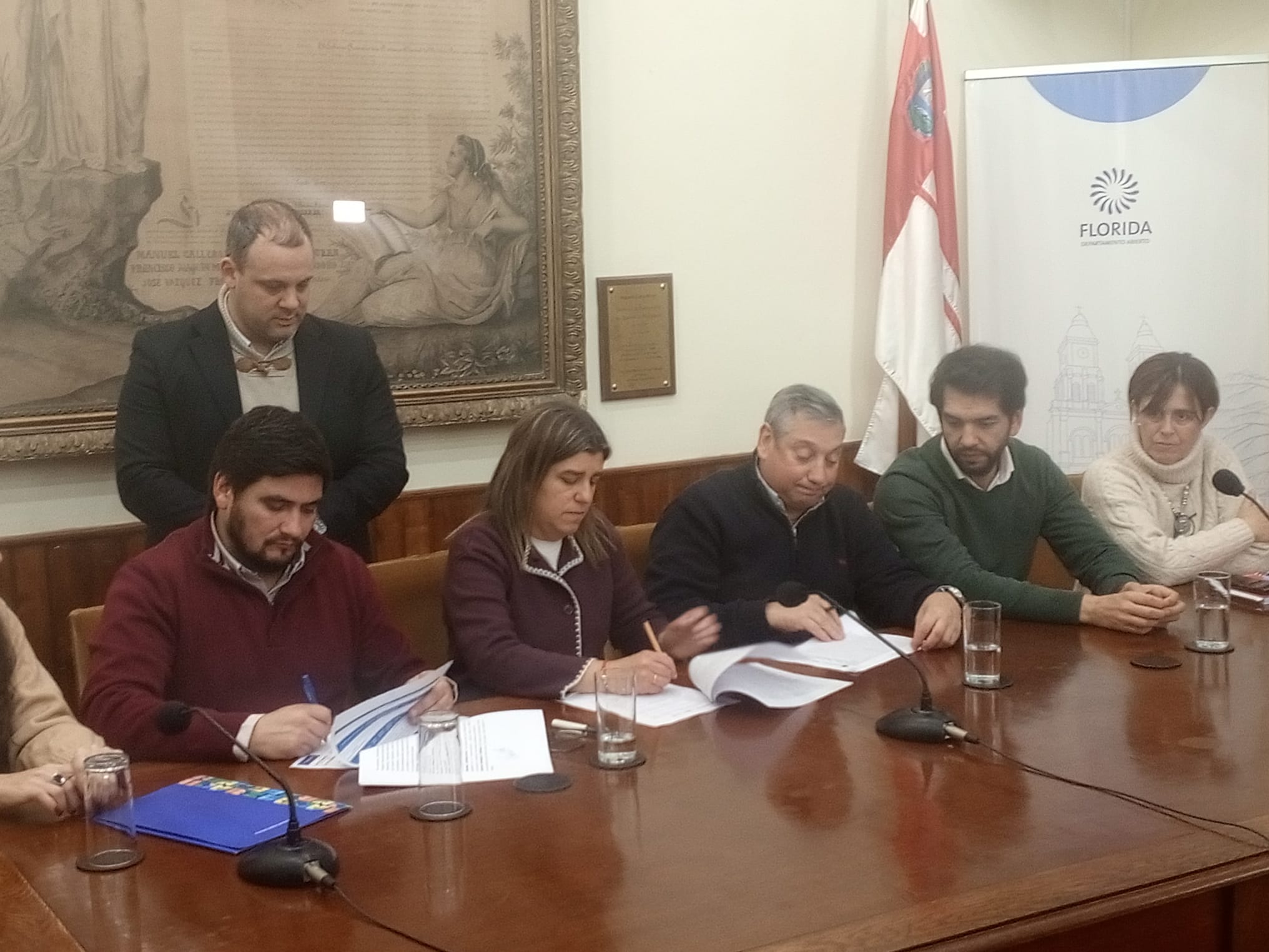 Intendencia_de_Florida_y_Ministerio_de_Vivienda_firmaron_convenio_para_impulsar_proyectos_de_integración_social_y_urbana.jpeg