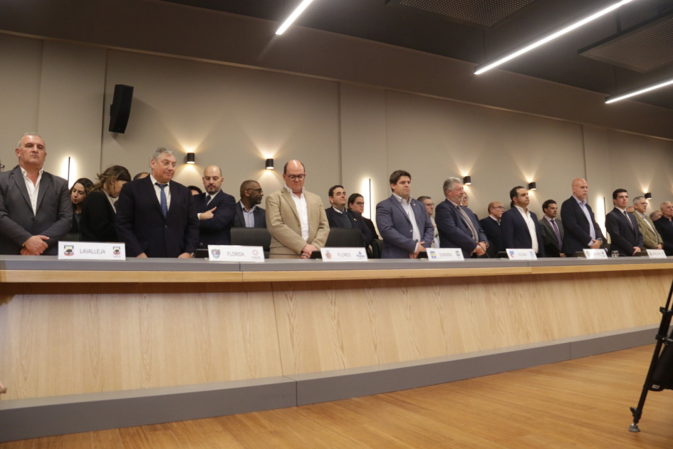 Intendente_Enciso_participará_de_la_14.ª_Sesión_Plenaria_del_Congreso_de_Intendentes.jpeg