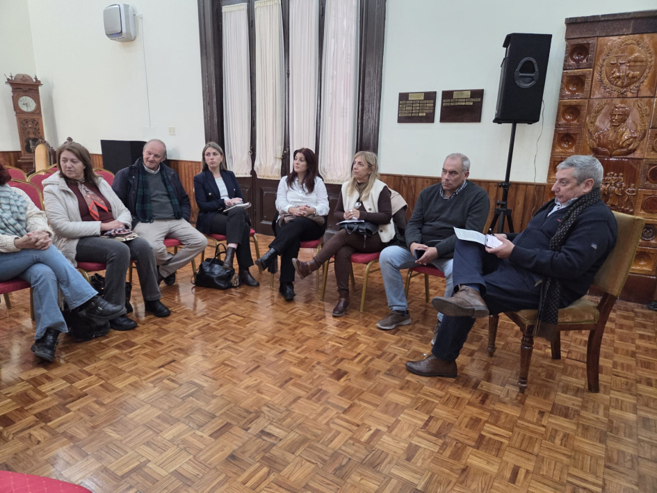 Intendente_Enciso_reunió_áreas_para_coordinar_actividades_por_el_Día_del_Artesano.jpeg