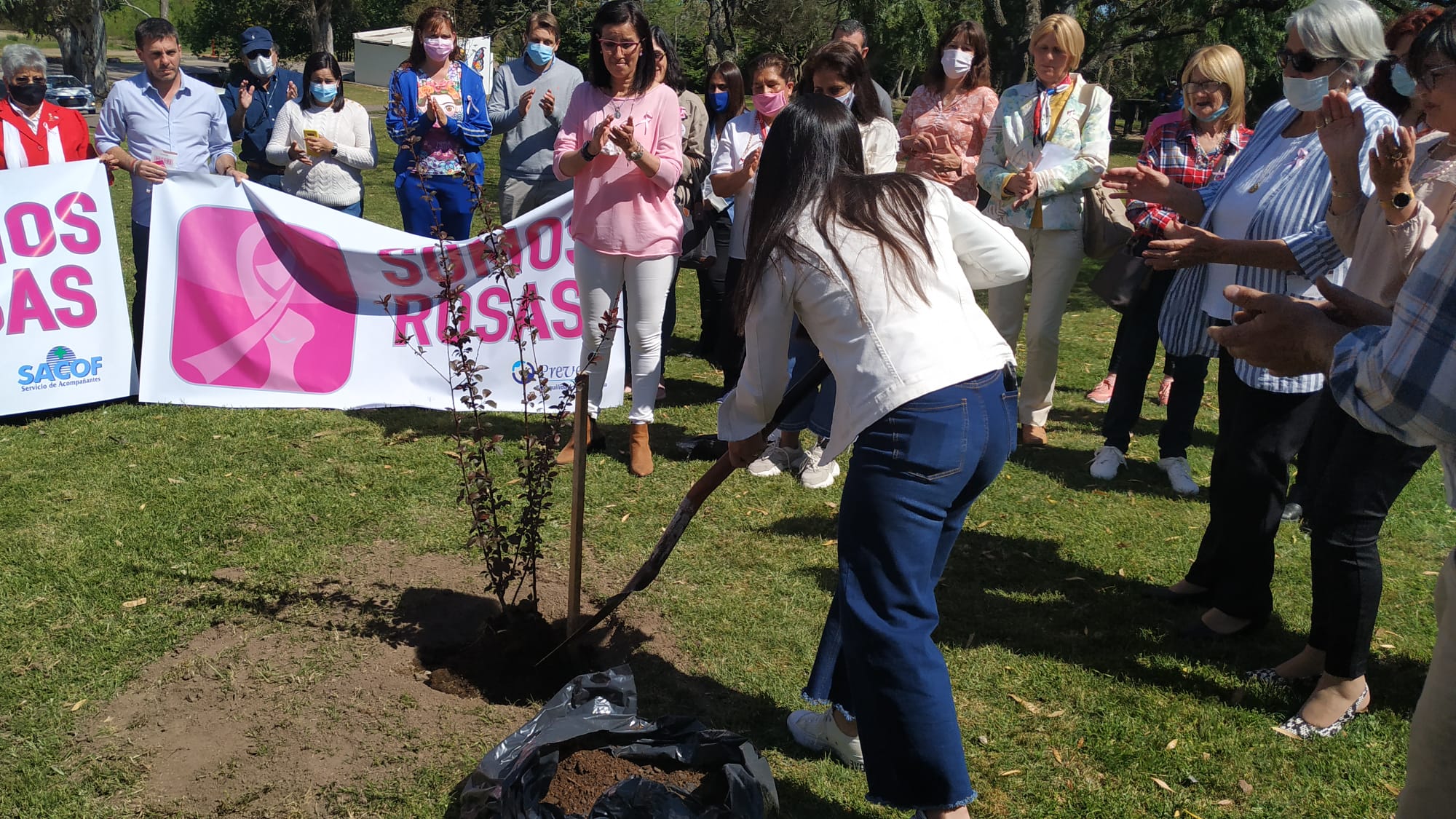 Actividad en el Solar Nativo en el marco del Día Internacional de la Lucha y Prevención del Cáncer de Mama 5