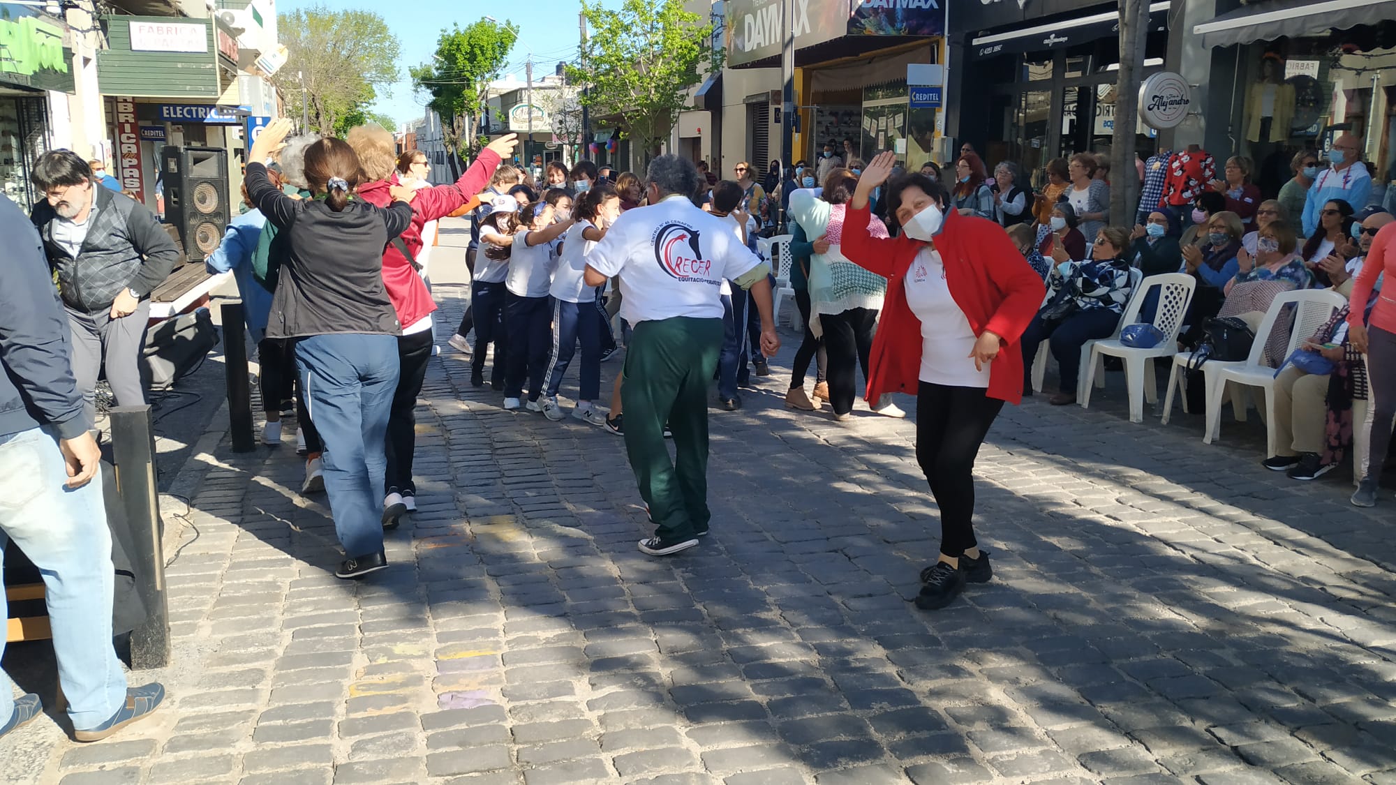 Actividad intergeneracional por el Día Internacional de la Persona Mayor 4