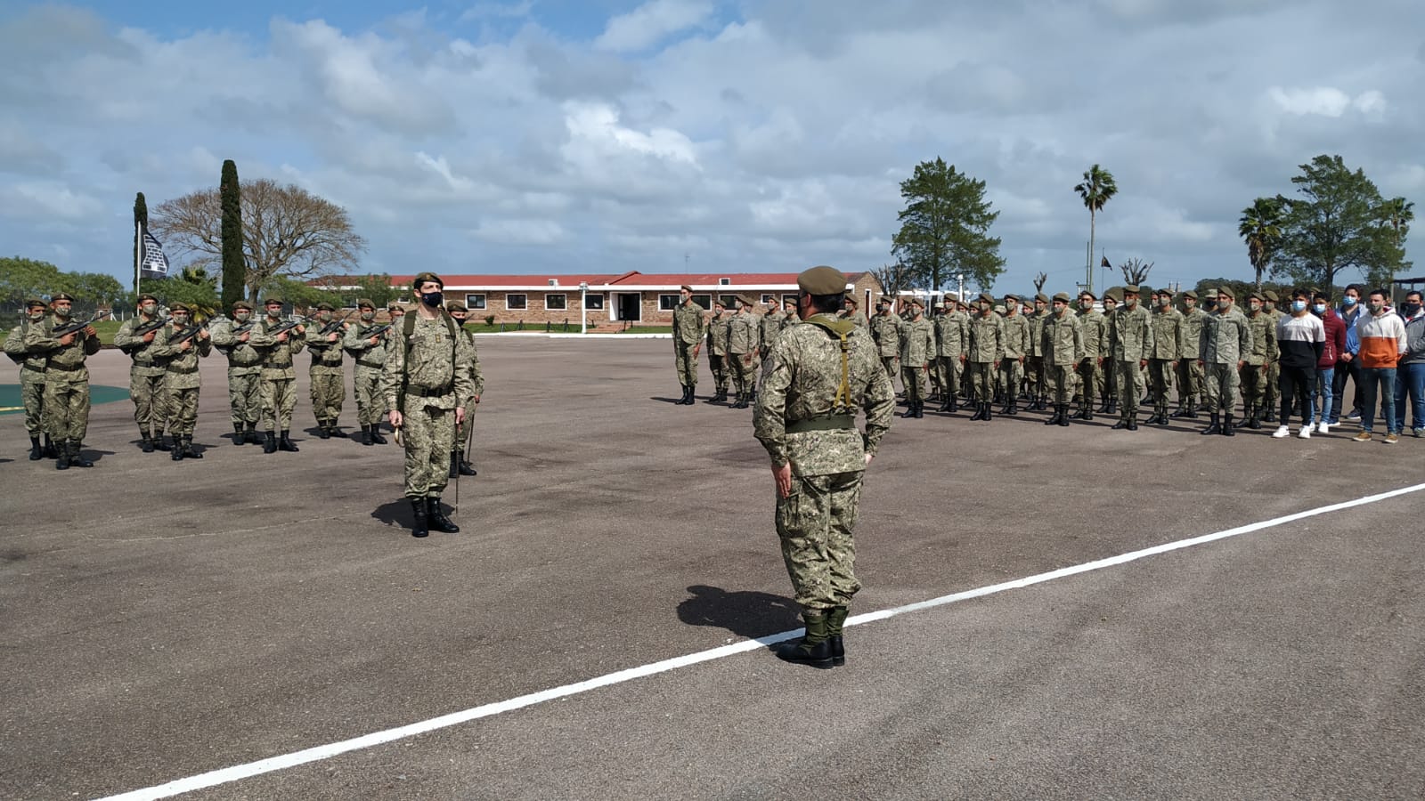 Acto de Jura de Fidelidad a la Bandera Nacional en el Batallón Sarandí de Ingenieros de Combate N2
