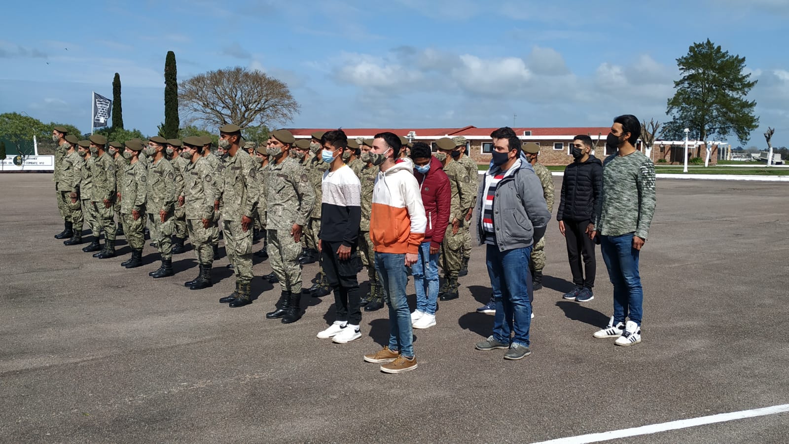 Acto de Jura de Fidelidad a la Bandera Nacional en el Batallón Sarandí de Ingenieros de Combate N2 2
