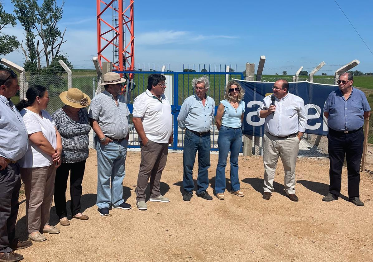 Antel donó equipos informáticos a la Jefatura de Policía y encendió nueva radiobase en San Gerónimo