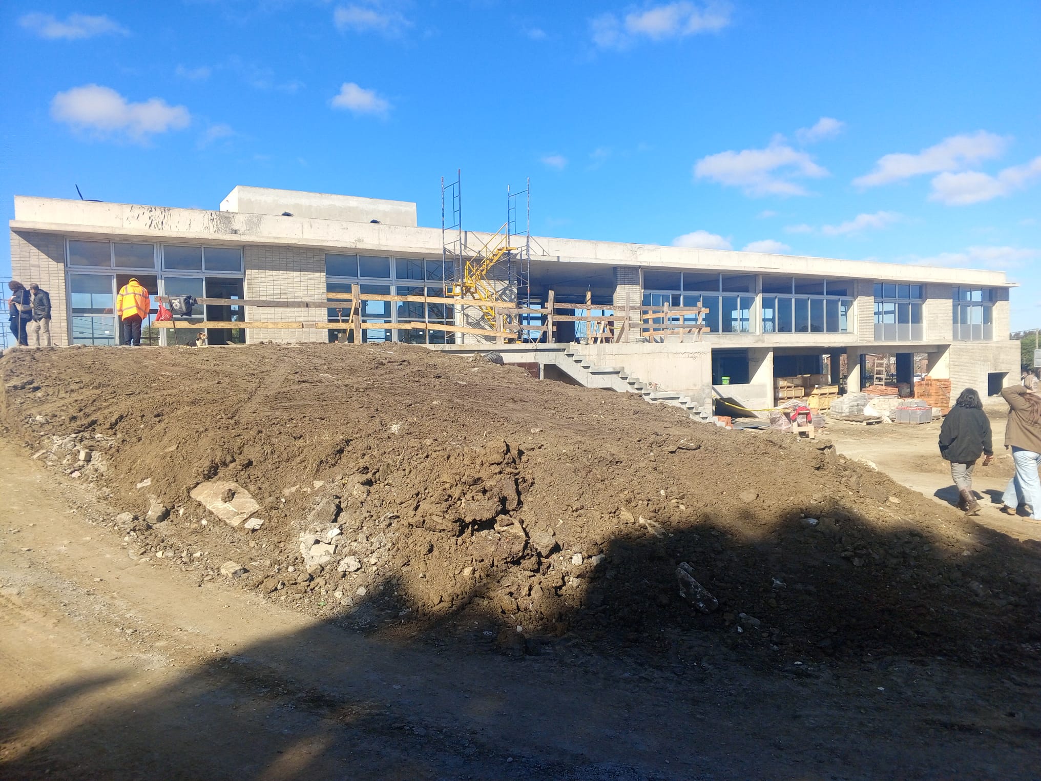 Autoridades recorrieron obras de la nueva Escuela Técnica de Florida