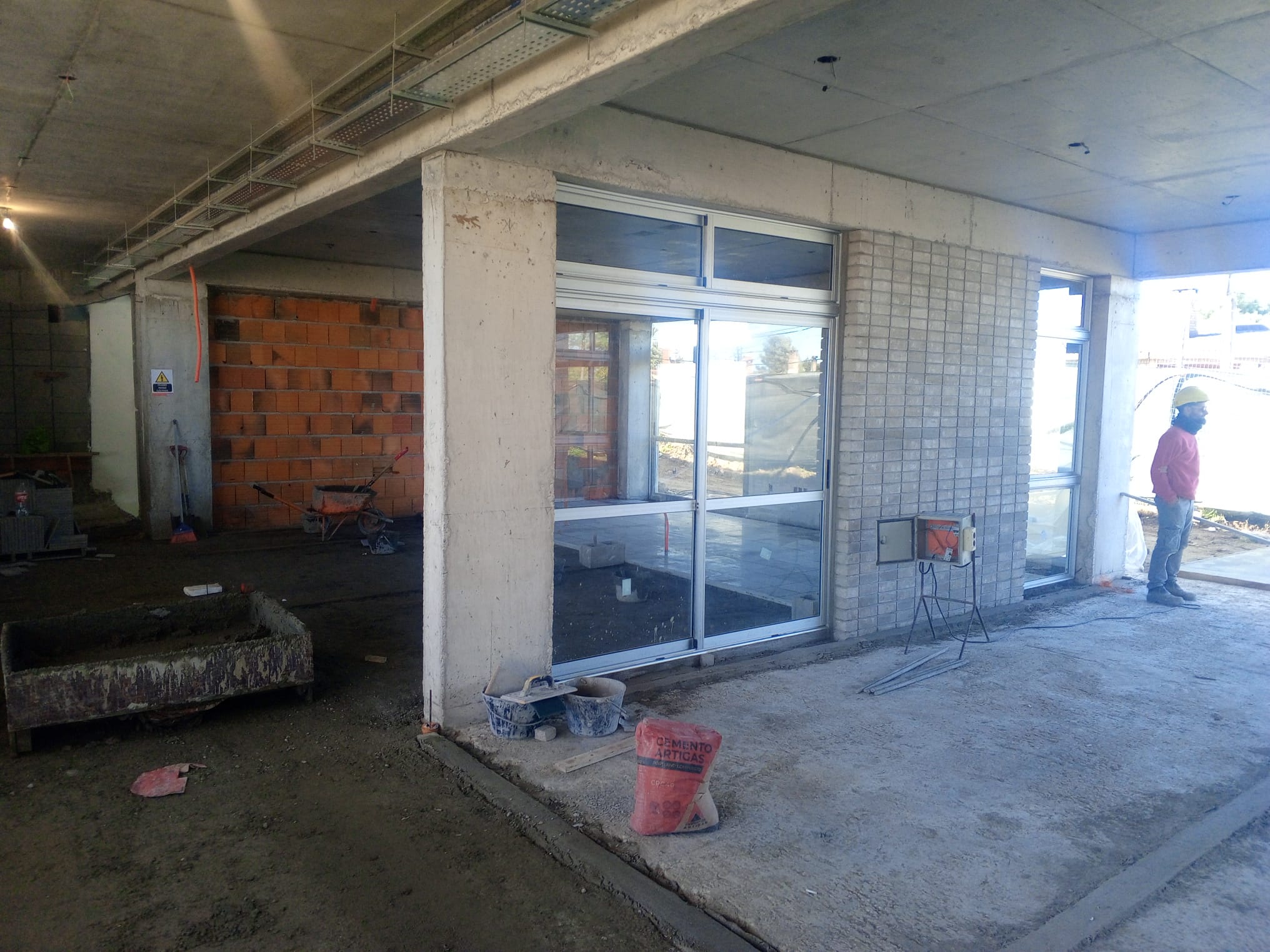 Autoridades recorrieron obras de la nueva Escuela Técnica de Florida 4