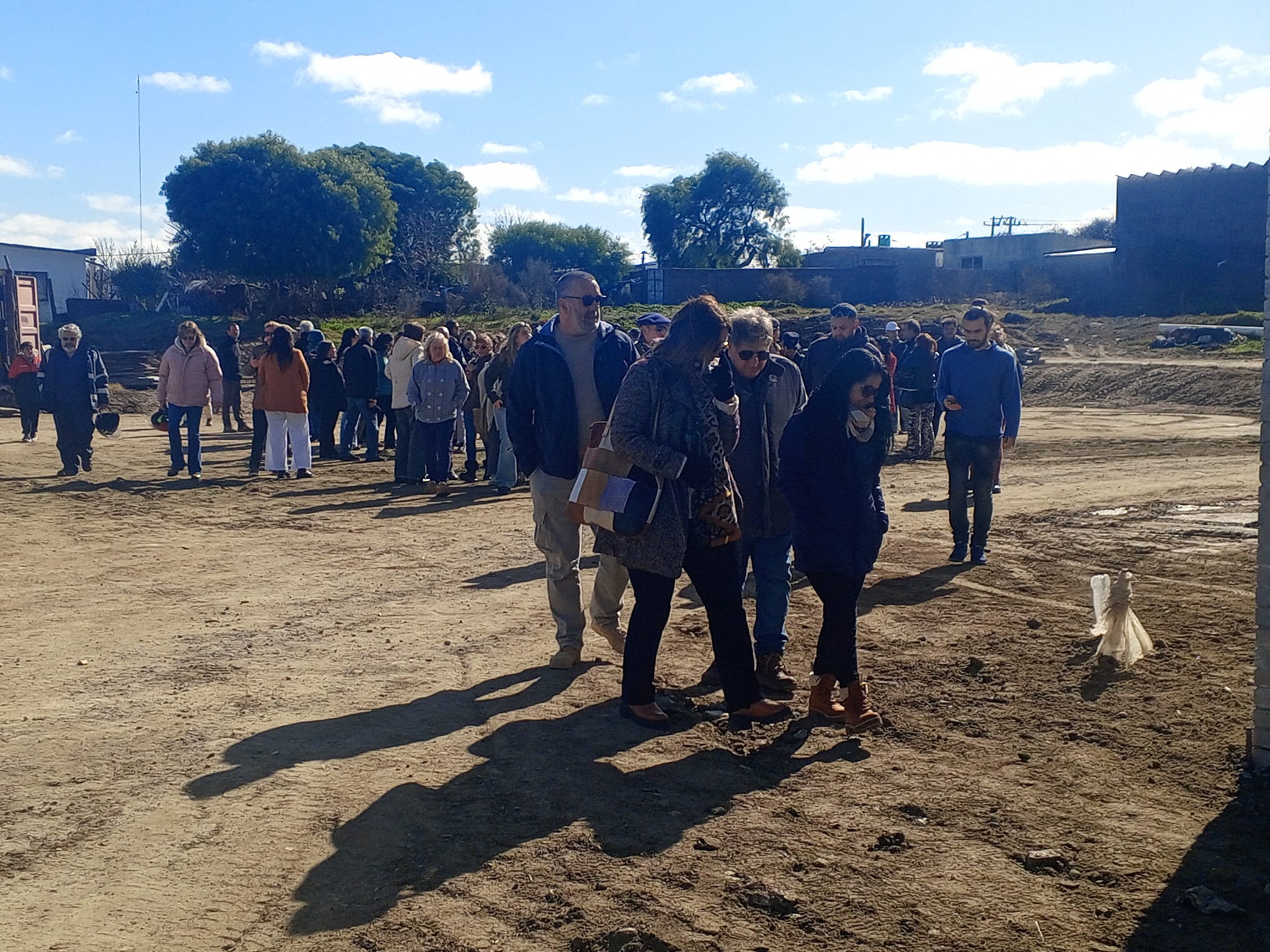 Autoridades recorrieron obras de la nueva Escuela Técnica de Florida 6