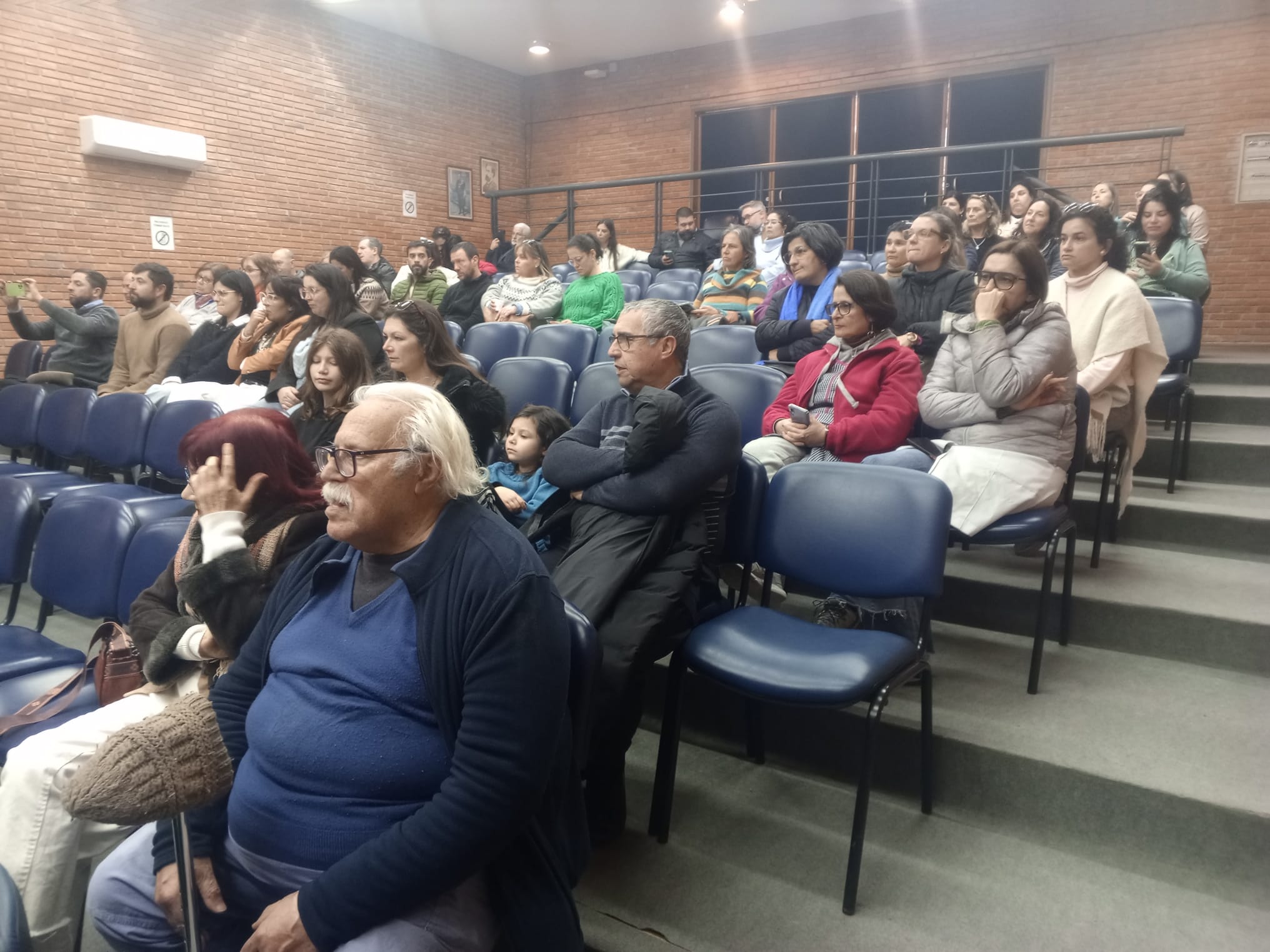 Autoridades recorrieron obras de la nueva Escuela Técnica de Florida 7
