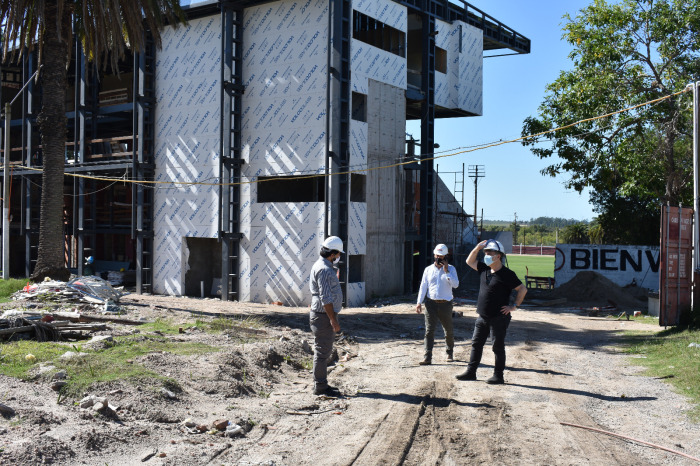 Avanzan las obras de remodelación del estadio Campeones Olímpicos 3