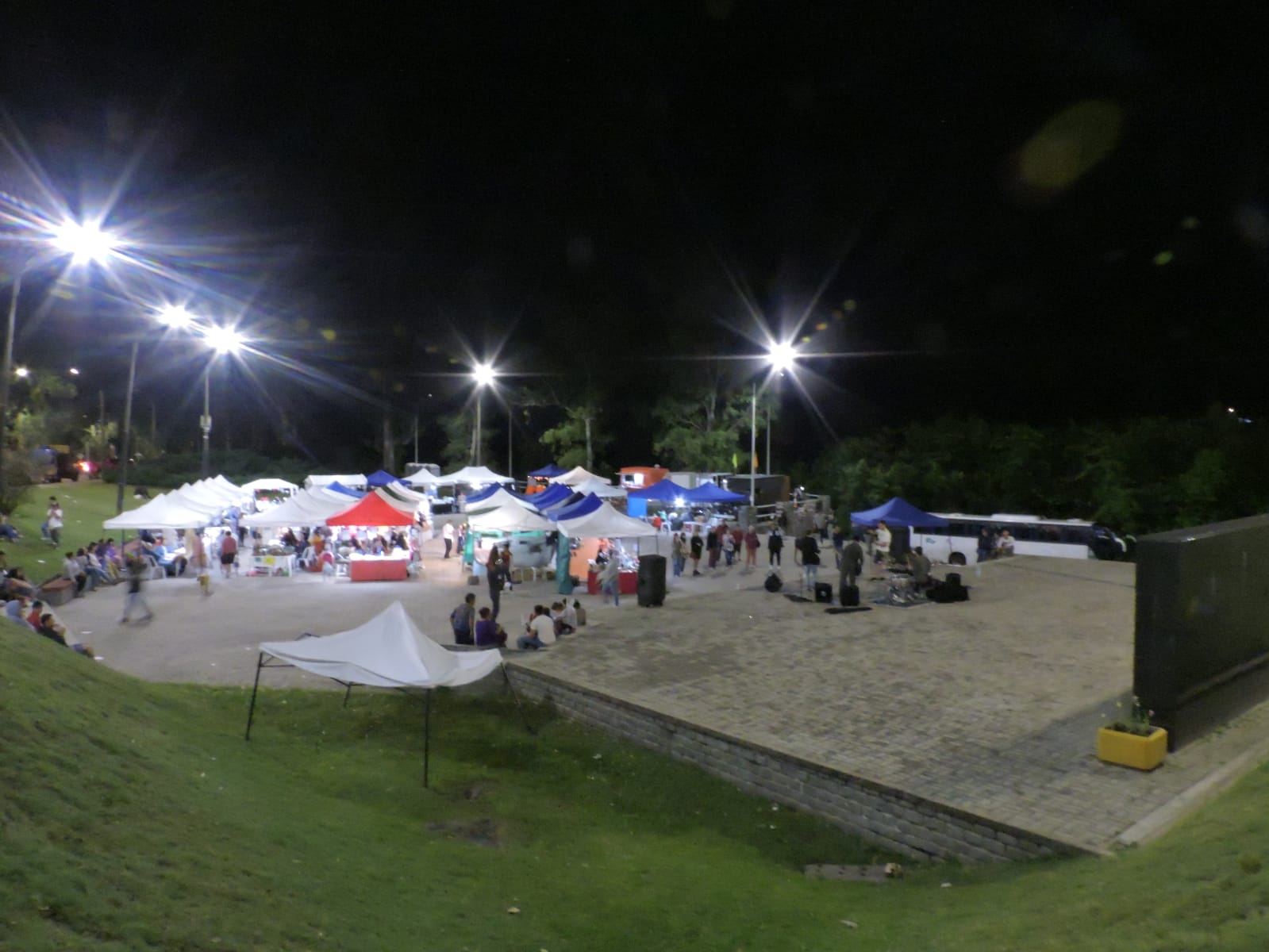 Buen marco de público en Ferias de la capital e interior 3